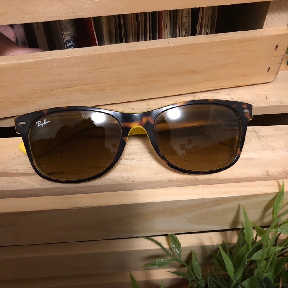 Tortoise Shell Ray Ban Sunglasses | RB2132